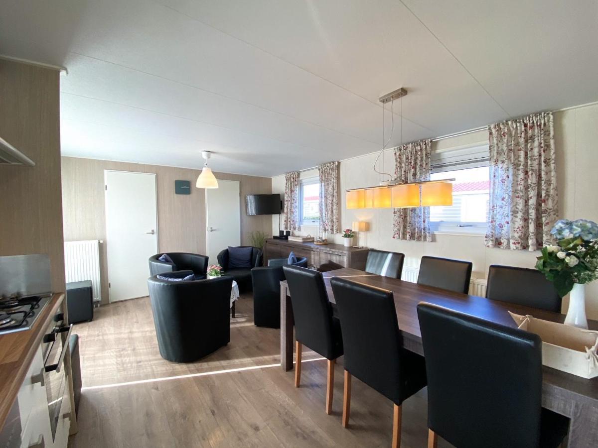Kindvriendelijk Chalet Voor 6 Personen Se05 Serooskerke  Exterior foto